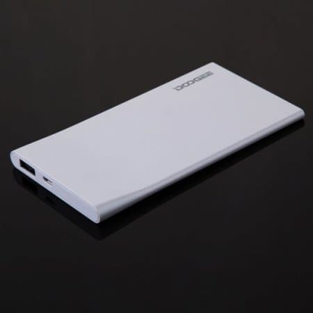 Ultrathin DOOGEE 5V 1A 2500mAh Power Bank for Smart Phone Tablet PC Silver