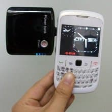 EKONA 2000mAh High Capacity Mobile Power Bank for Blackberry 2 Color