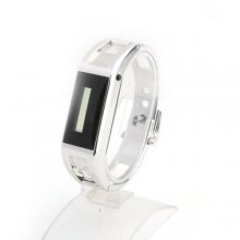 Bluetooth Vibrating Bracelet with Call ID Silver