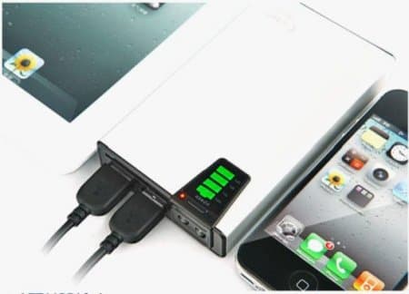Cager B030-3 7500mAh Mobile Booster Card Reader Power Bank for iPhone iPad iPod PSP Player